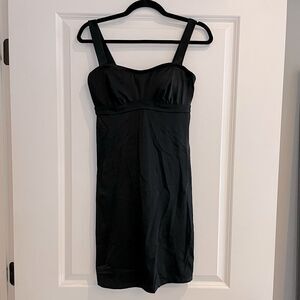 EUC Black Athleta dress Size 32 D/DD
